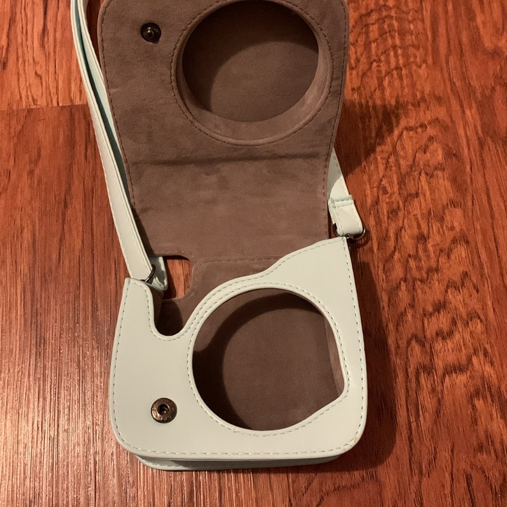 X tech camera case - Picture 2 of 2